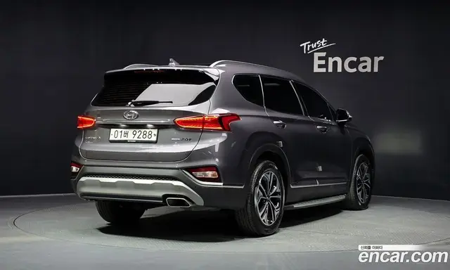 Hyundai Santa Fe 2018 2.0 автомат (гидро), миниатюра 2 Hyundai Santa Fe 2018 2.0 автомат (гидро), миниатюра 2