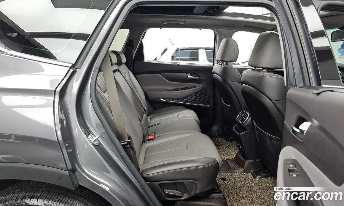 Hyundai Santa Fe 2018 2.0 автомат (гидро), фото 18 Hyundai Santa Fe 2018 2.0 автомат (гидро), фото 18