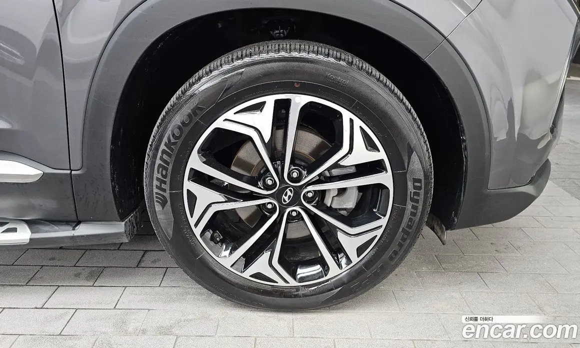 Hyundai Santa Fe 2018 2.0 автомат (гидро), фото 7 Hyundai Santa Fe 2018 2.0 автомат (гидро), фото 7