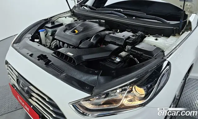 Hyundai Sonata 2019 2.0 автомат (гидро), миниатюра 6 Hyundai Sonata 2019 2.0 автомат (гидро), миниатюра 6