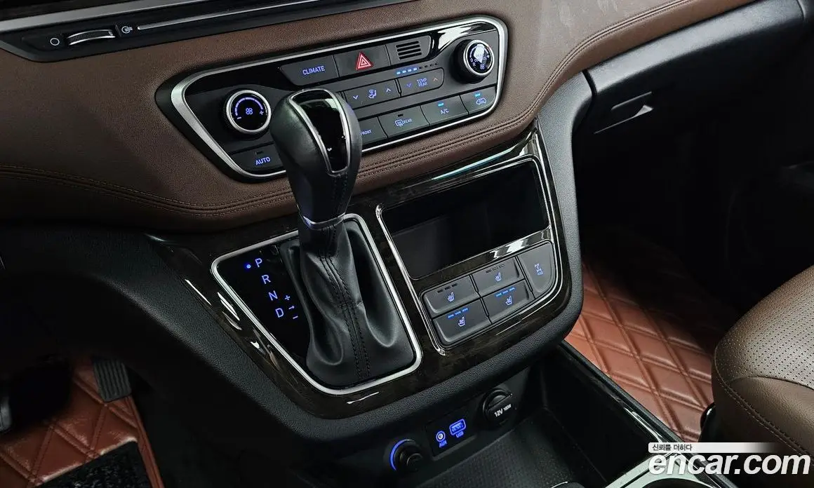 Hyundai Starex 2019 2.5 автомат (гидро), фото 12 Hyundai Starex 2019 2.5 автомат (гидро), фото 12