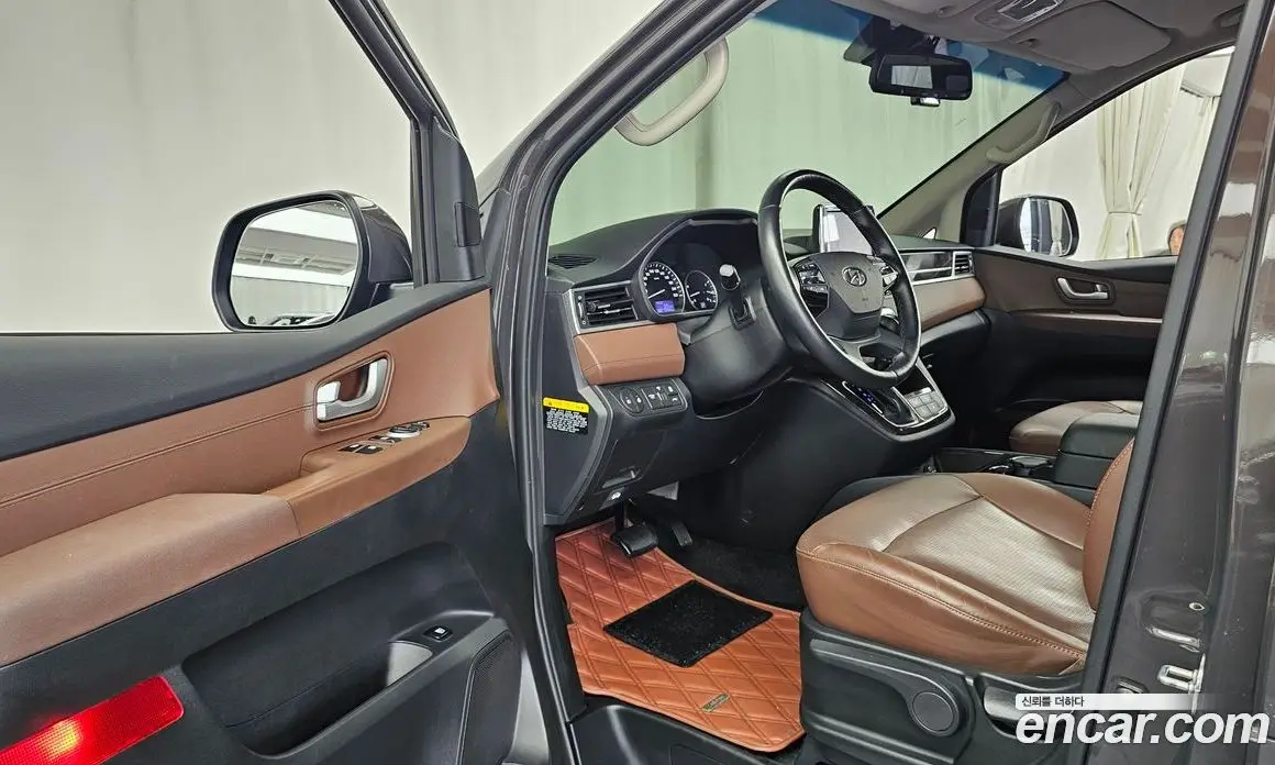 Hyundai Starex 2019 2.5 автомат (гидро), фото 13 Hyundai Starex 2019 2.5 автомат (гидро), фото 13