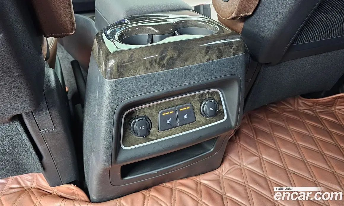 Hyundai Starex 2019 2.5 автомат (гидро), фото 25 Hyundai Starex 2019 2.5 автомат (гидро), фото 25