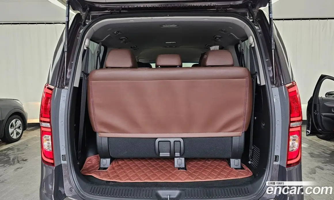 Hyundai Starex 2019 2.5 автомат (гидро), фото 26 Hyundai Starex 2019 2.5 автомат (гидро), фото 26