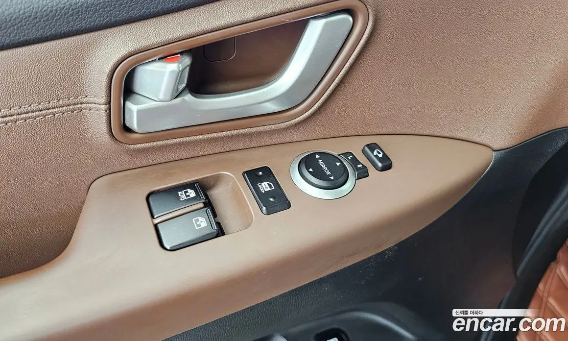 Hyundai Starex 2019 2.5 автомат (гидро), фото 28 Hyundai Starex 2019 2.5 автомат (гидро), фото 28