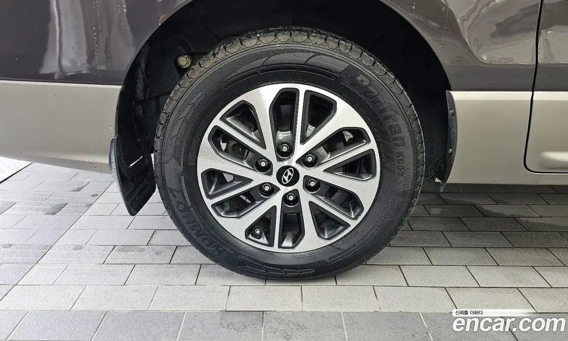 Hyundai Starex 2019 2.5 автомат (гидро), фото 5 Hyundai Starex 2019 2.5 автомат (гидро), фото 5