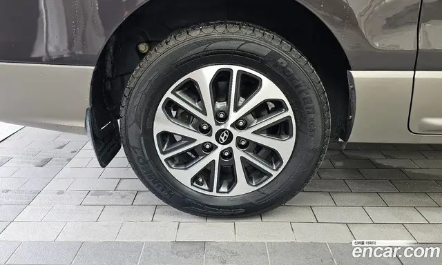 Hyundai Starex 2019 2.5 автомат (гидро), миниатюра 5 Hyundai Starex 2019 2.5 автомат (гидро), миниатюра 5