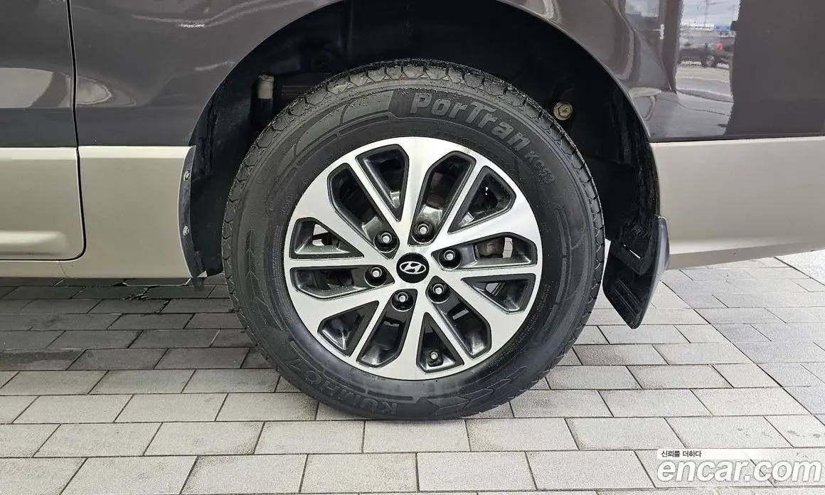 Hyundai Starex 2019 2.5 автомат (гидро), фото 7 Hyundai Starex 2019 2.5 автомат (гидро), фото 7