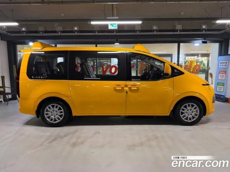 Hyundai Staria 2022 3.5 автомат (гидро), фото 3 Hyundai Staria 2022 3.5 автомат (гидро), фото 3