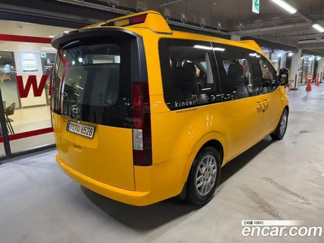 Hyundai Staria 2022 3.5 автомат (гидро), миниатюра 4 Hyundai Staria 2022 3.5 автомат (гидро), миниатюра 4