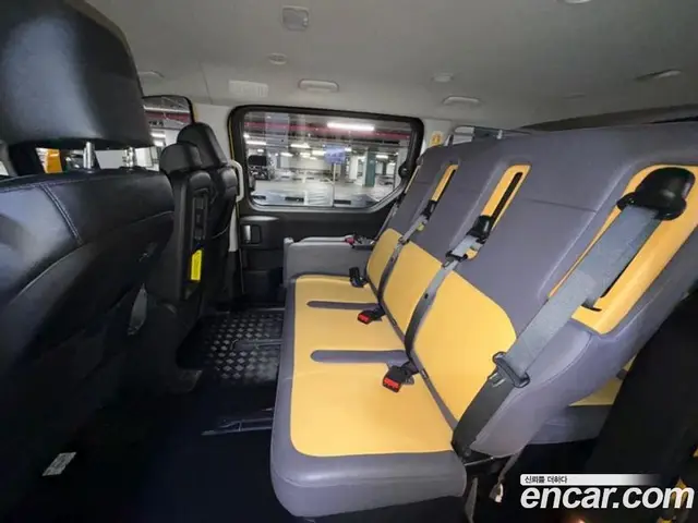 Hyundai Staria 2022 3.5 автомат (гидро), миниатюра 7 Hyundai Staria 2022 3.5 автомат (гидро), миниатюра 7