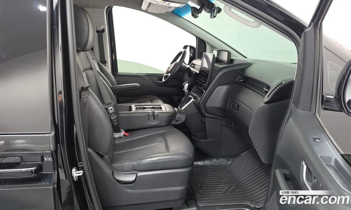 Hyundai Staria 2023 2.2 автомат (гидро), фото 16 Hyundai Staria 2023 2.2 автомат (гидро), фото 16