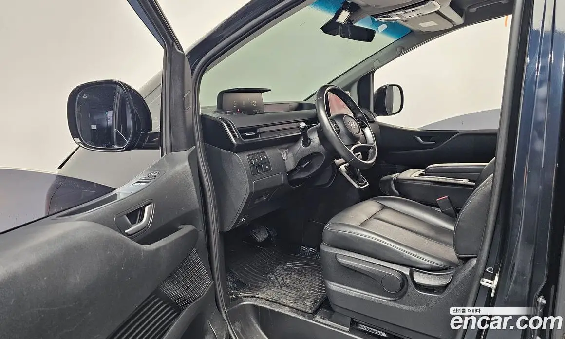 Hyundai Staria 2023 2.2 автомат (гидро), фото 16 Hyundai Staria 2023 2.2 автомат (гидро), фото 16