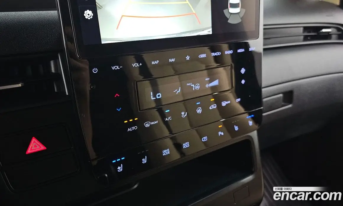 Hyundai Staria 2024 3.5 автомат (гидро), фото 15