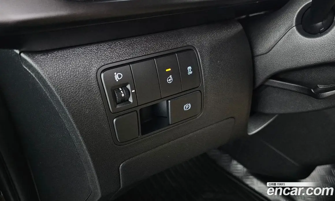 Hyundai Staria 2024 3.5 автомат (гидро), фото 16