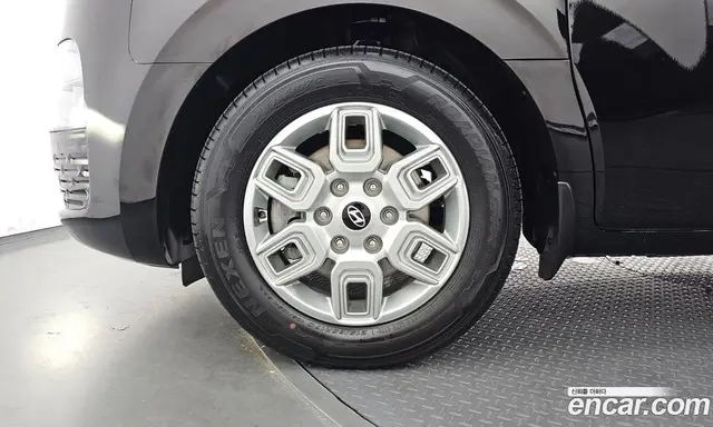 Hyundai Staria 2024 3.5 автомат (гидро), миниатюра 5