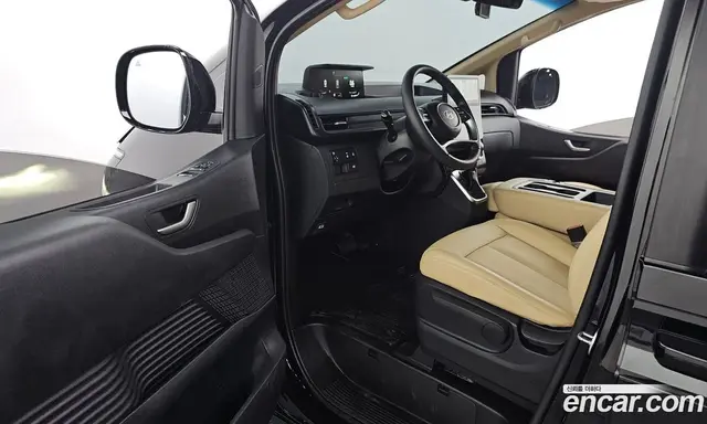 Hyundai Staria 2024 3.5 автомат (гидро), миниатюра 10