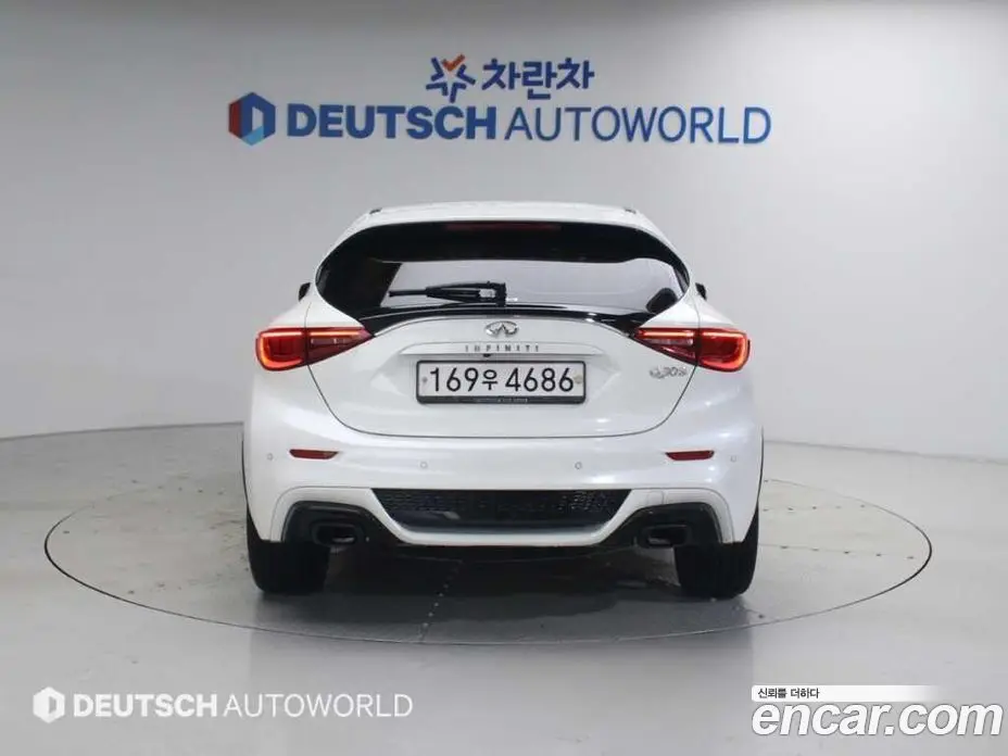 Infiniti Q30 2017 2.0 автомат (гидро), фото 4