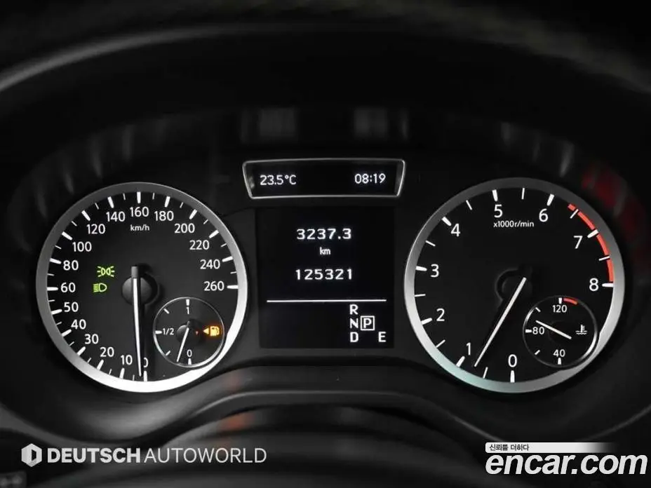 Infiniti Q30 2017 2.0 автомат (гидро), фото 8