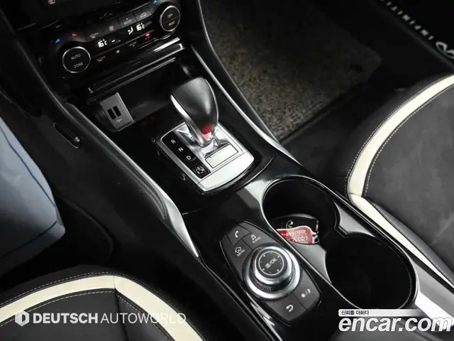 Infiniti Q30 2017 2.0 автомат (гидро), миниатюра 9