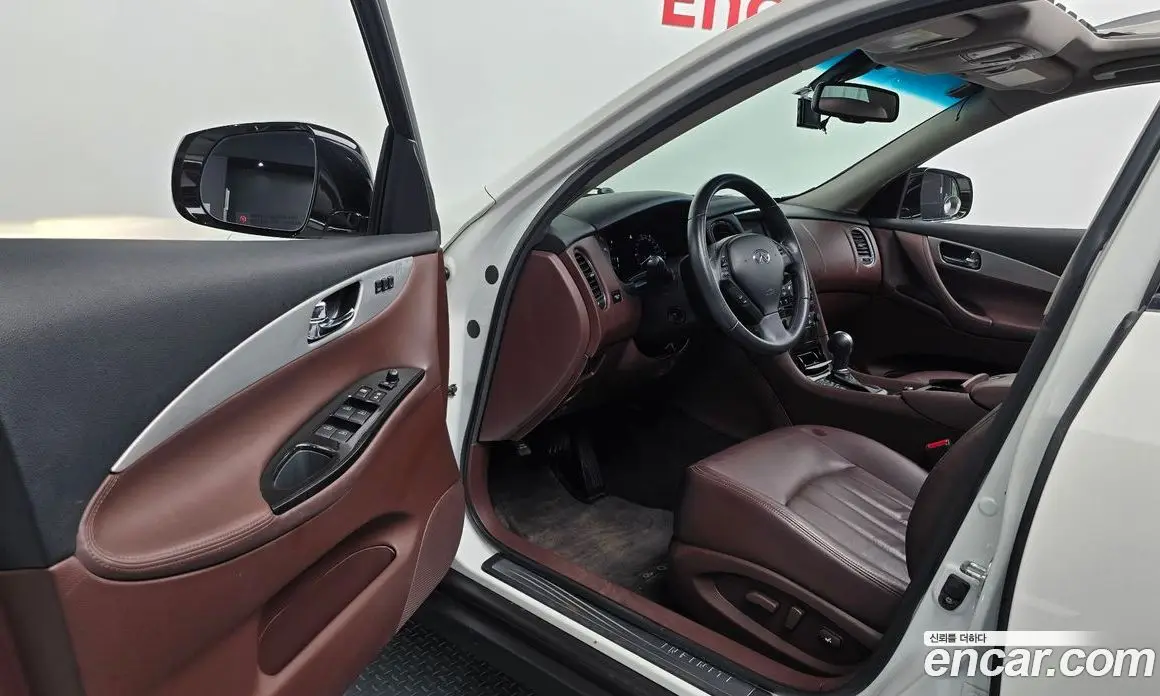 Infiniti QX50 2017 3.7 автомат (гидро), фото 12 Infiniti QX50 2017 3.7 автомат (гидро), фото 12