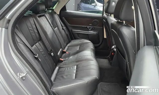 Jaguar XJ 2014 2.0 автомат (гидро), миниатюра 11 Jaguar XJ 2014 2.0 автомат (гидро), миниатюра 11