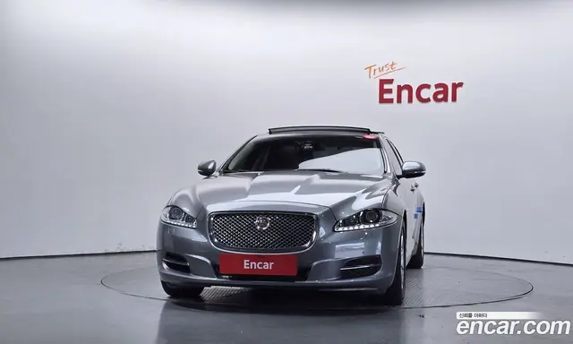 Jaguar XJ 2014 2.0 автомат (гидро), миниатюра 3 Jaguar XJ 2014 2.0 автомат (гидро), миниатюра 3