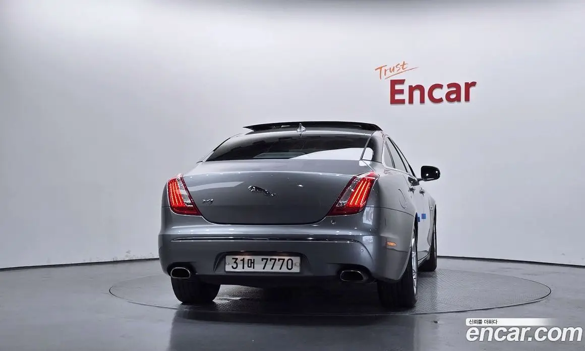 Jaguar XJ 2014 2.0 автомат (гидро), фото 4 Jaguar XJ 2014 2.0 автомат (гидро), фото 4