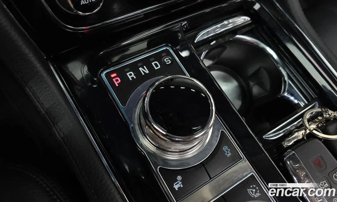 Jaguar XJ 2014 2.0 автомат (гидро), фото 9 Jaguar XJ 2014 2.0 автомат (гидро), фото 9