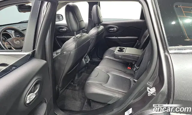 Jeep Cherokee 2016 2.4 автомат (гидро), миниатюра 11 Jeep Cherokee 2016 2.4 автомат (гидро), миниатюра 11