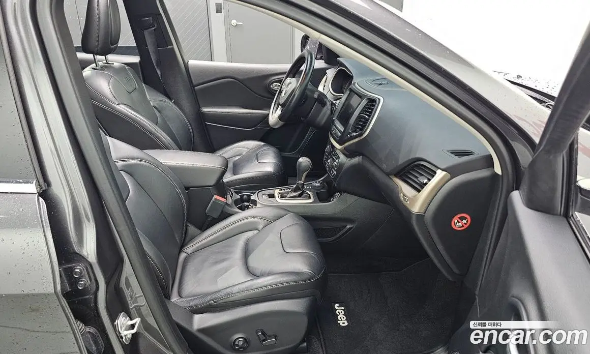 Jeep Cherokee 2016 2.4 автомат (гидро), фото 12 Jeep Cherokee 2016 2.4 автомат (гидро), фото 12