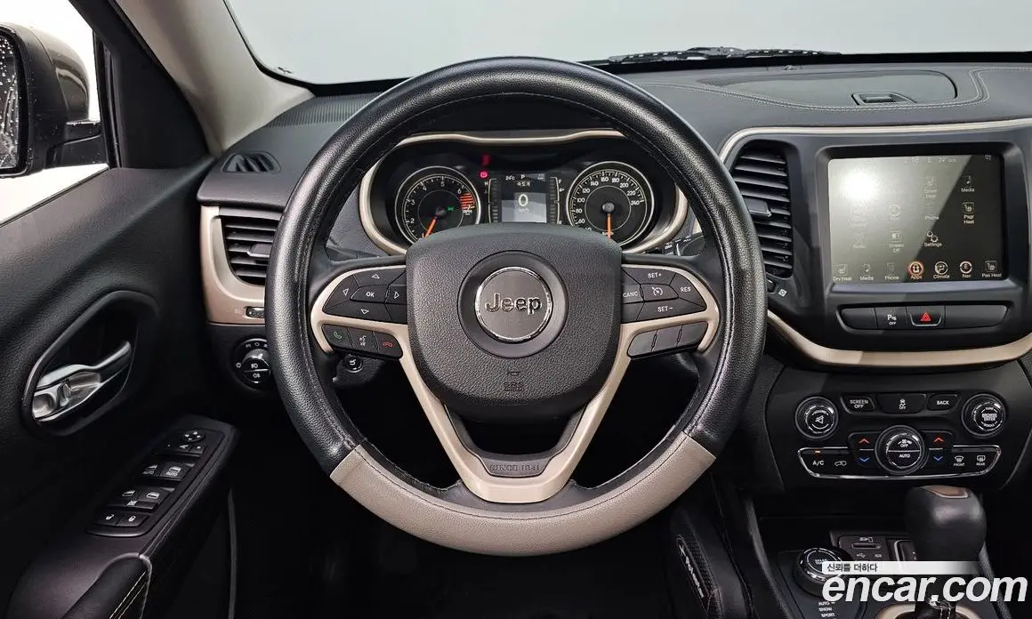 Jeep Cherokee 2016 2.4 автомат (гидро), фото 15 Jeep Cherokee 2016 2.4 автомат (гидро), фото 15