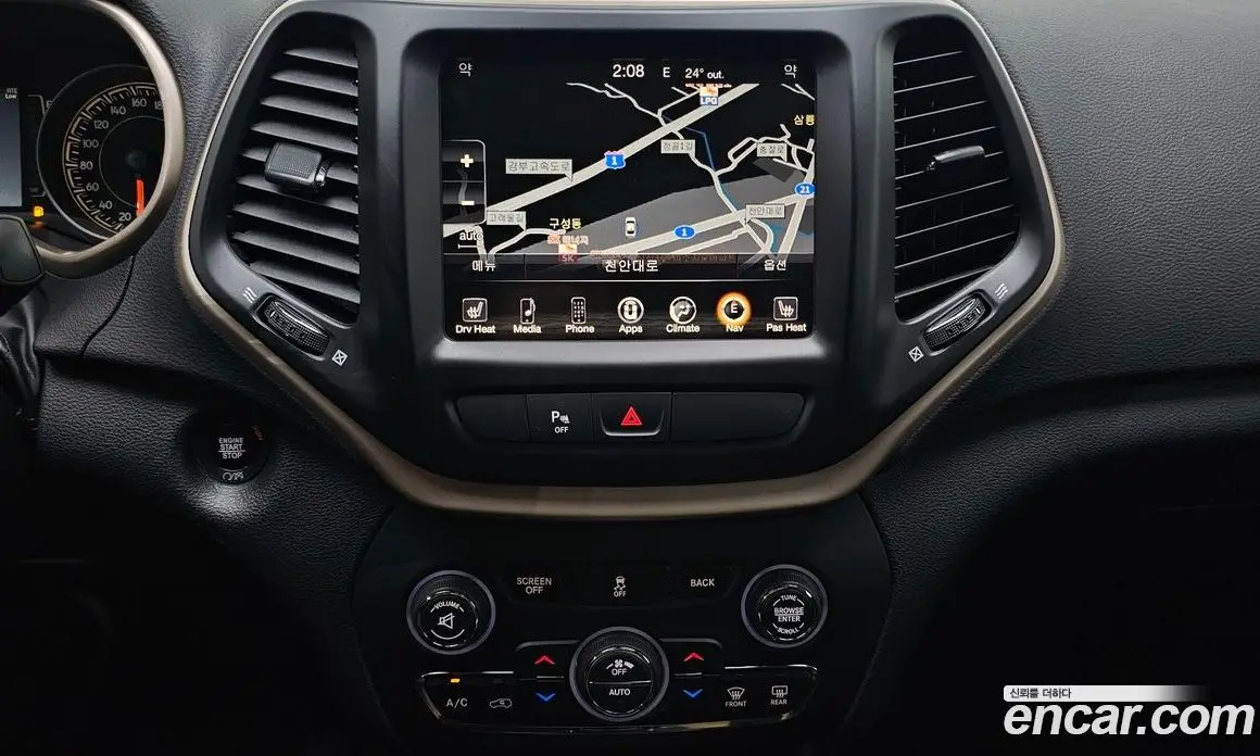 Jeep Cherokee 2016 2.4 автомат (гидро), фото 16 Jeep Cherokee 2016 2.4 автомат (гидро), фото 16