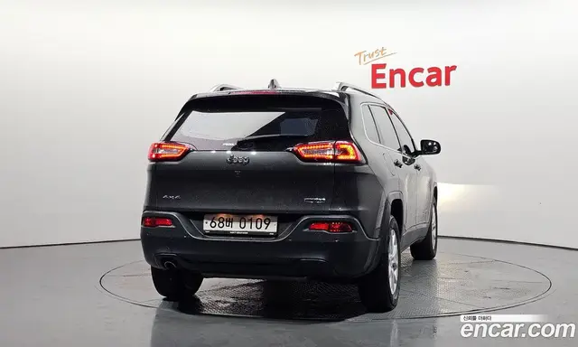 Jeep Cherokee 2016 2.4 автомат (гидро), миниатюра 4 Jeep Cherokee 2016 2.4 автомат (гидро), миниатюра 4