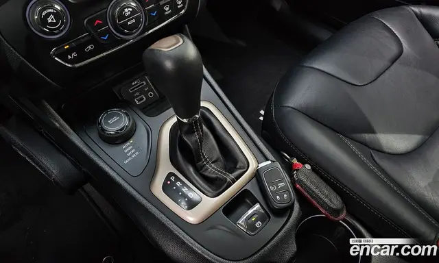 Jeep Cherokee 2016 2.4 автомат (гидро), миниатюра 9 Jeep Cherokee 2016 2.4 автомат (гидро), миниатюра 9