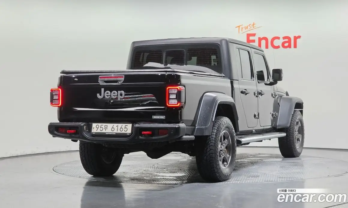 Jeep Gladiator 2021 3.6 автомат (гидро), фото 2 Jeep Gladiator 2021 3.6 автомат (гидро), фото 2