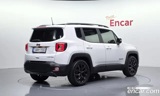 Jeep Renegade 2023 1.3 автомат (гидро), миниатюра 2 Jeep Renegade 2023 1.3 автомат (гидро), миниатюра 2