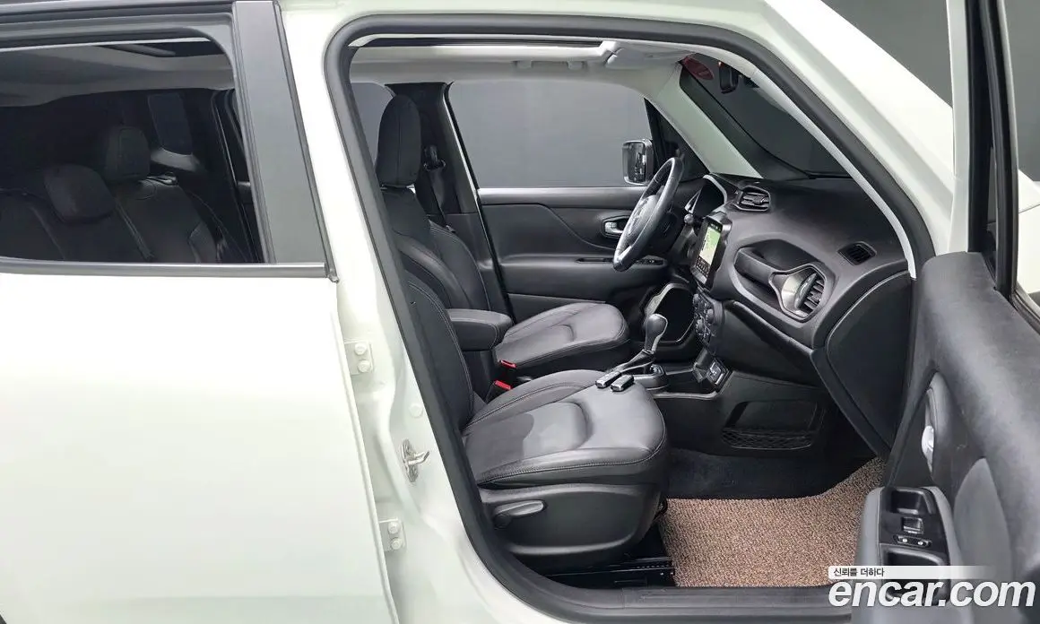 Jeep Renegade 2023 1.3 автомат (гидро), фото 16 Jeep Renegade 2023 1.3 автомат (гидро), фото 16