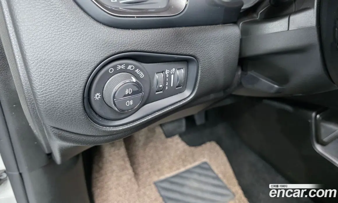 Jeep Renegade 2023 1.3 автомат (гидро), фото 24 Jeep Renegade 2023 1.3 автомат (гидро), фото 24