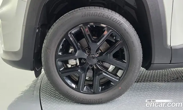 Jeep Renegade 2023 1.3 автомат (гидро), миниатюра 5 Jeep Renegade 2023 1.3 автомат (гидро), миниатюра 5