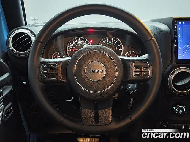Jeep Wrangler 2017 3.6 автомат (гидро), миниатюра 11 Jeep Wrangler 2017 3.6 автомат (гидро), миниатюра 11