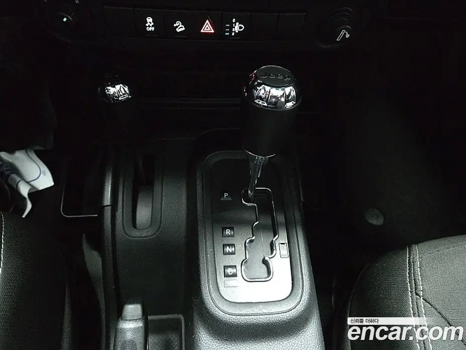 Jeep Wrangler 2017 3.6 автомат (гидро), фото 9 Jeep Wrangler 2017 3.6 автомат (гидро), фото 9