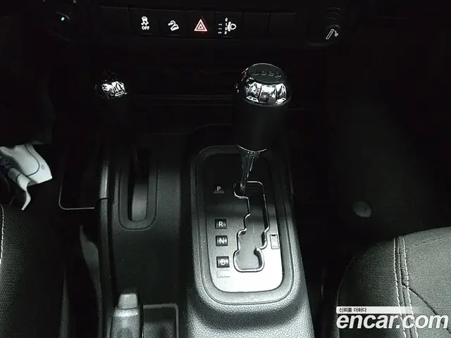Jeep Wrangler 2017 3.6 автомат (гидро), миниатюра 9 Jeep Wrangler 2017 3.6 автомат (гидро), миниатюра 9