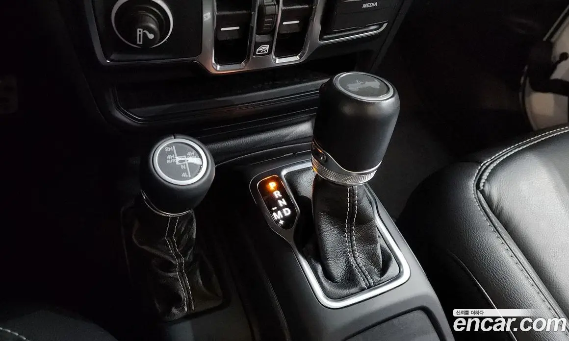 Jeep Wrangler 2021 2.0 автомат (гидро), фото 12 Jeep Wrangler 2021 2.0 автомат (гидро), фото 12