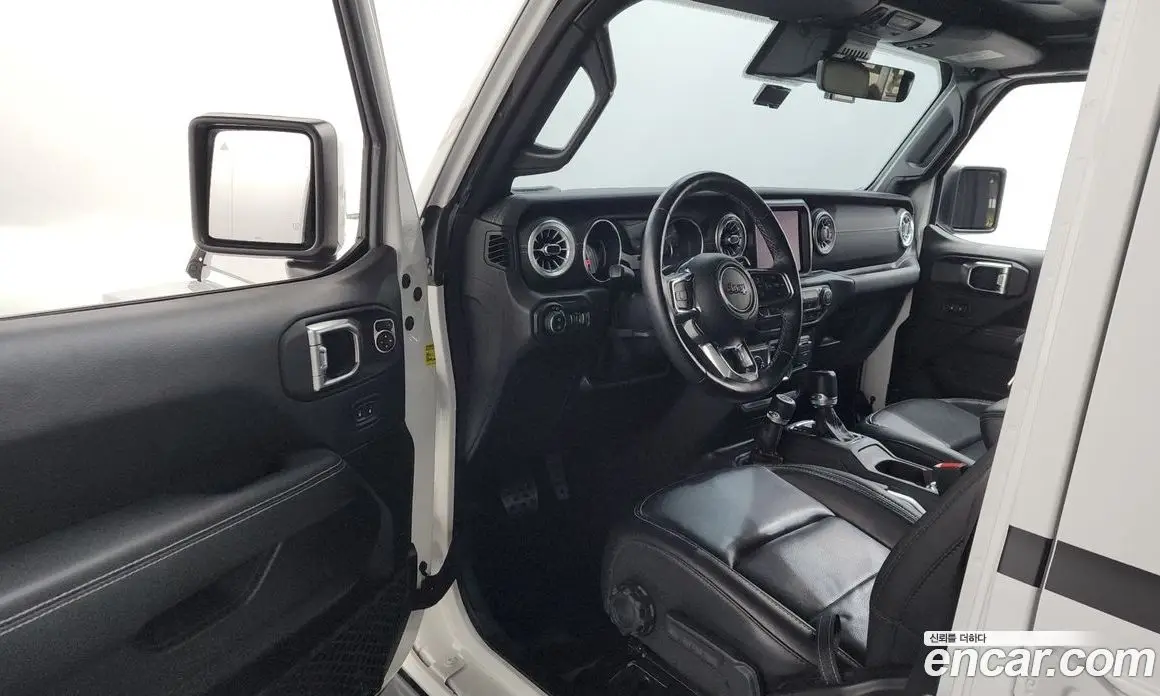 Jeep Wrangler 2021 2.0 автомат (гидро), фото 13 Jeep Wrangler 2021 2.0 автомат (гидро), фото 13