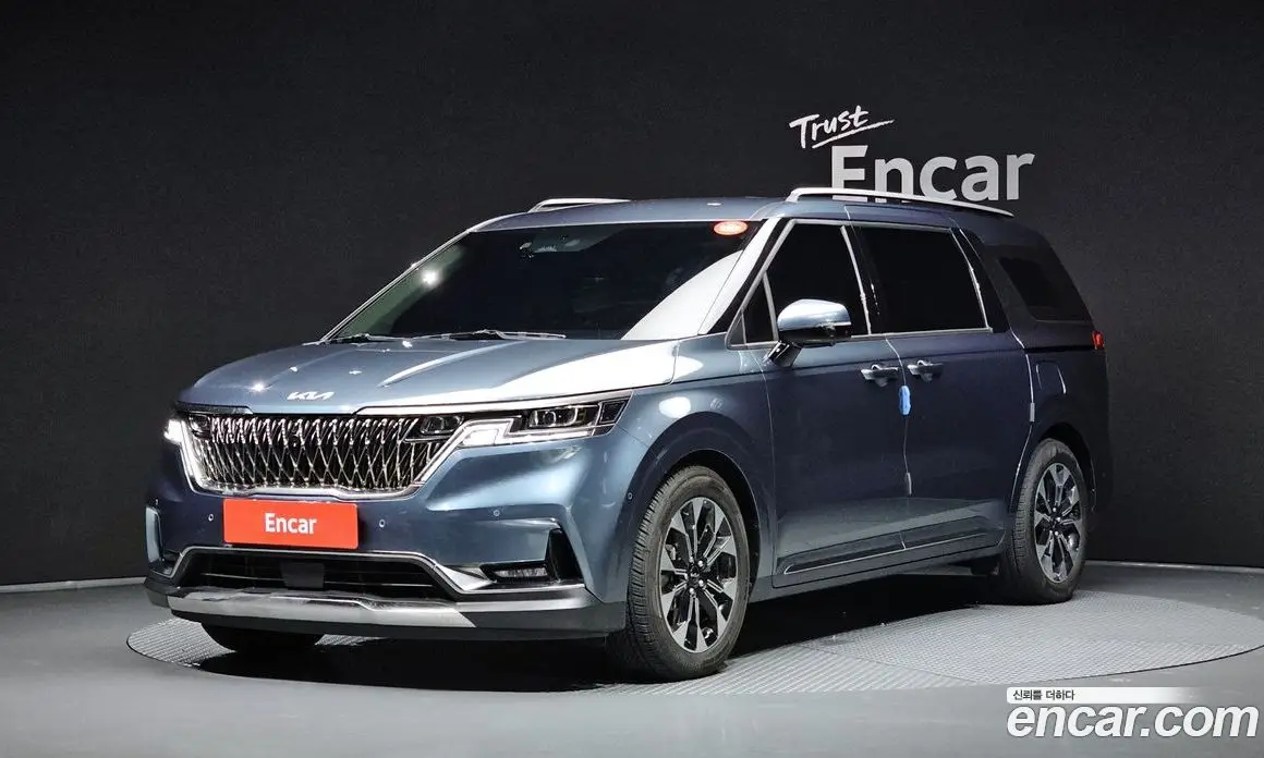 Kia Carnival 2023 3.5 автомат (гидро), фото 1 Kia Carnival 2023 3.5 автомат (гидро), фото 1