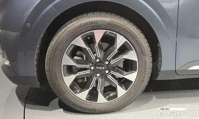 Kia Carnival 2023 3.5 автомат (гидро), миниатюра 5 Kia Carnival 2023 3.5 автомат (гидро), миниатюра 5
