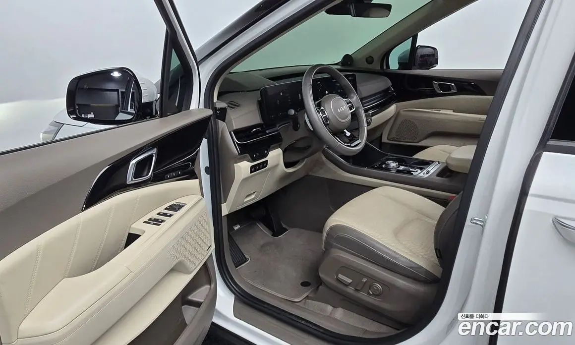 Kia Carnival 2023 2.2 автомат (гидро), фото 12 Kia Carnival 2023 2.2 автомат (гидро), фото 12
