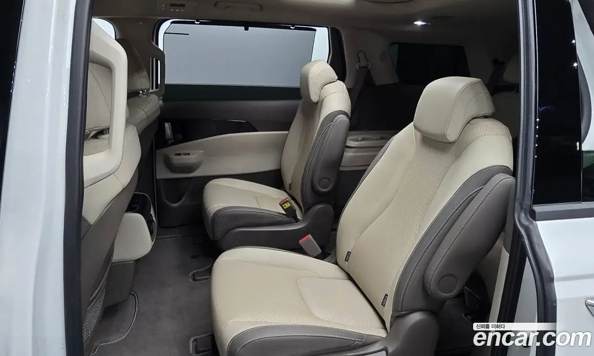 Kia Carnival 2023 2.2 автомат (гидро), фото 16 Kia Carnival 2023 2.2 автомат (гидро), фото 16