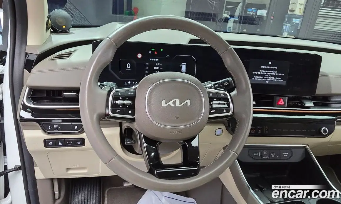 Kia Carnival 2023 2.2 автомат (гидро), фото 17 Kia Carnival 2023 2.2 автомат (гидро), фото 17